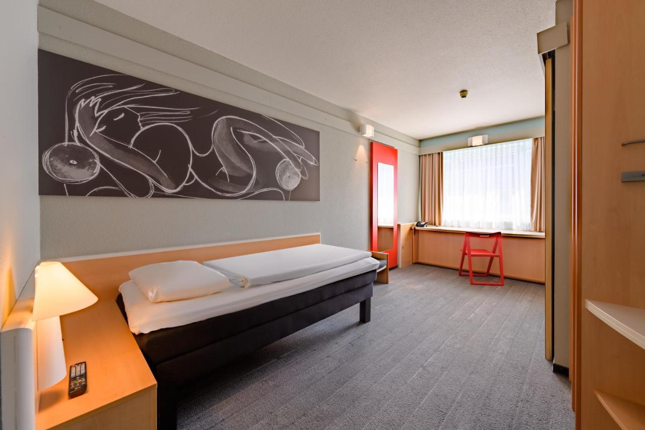 Hotel Ibis Hamburg Alsterring Esterno foto