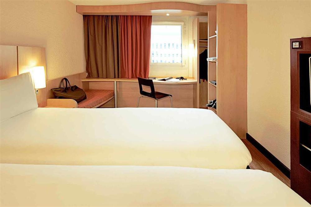 Hotel Ibis Hamburg Alsterring Camera foto